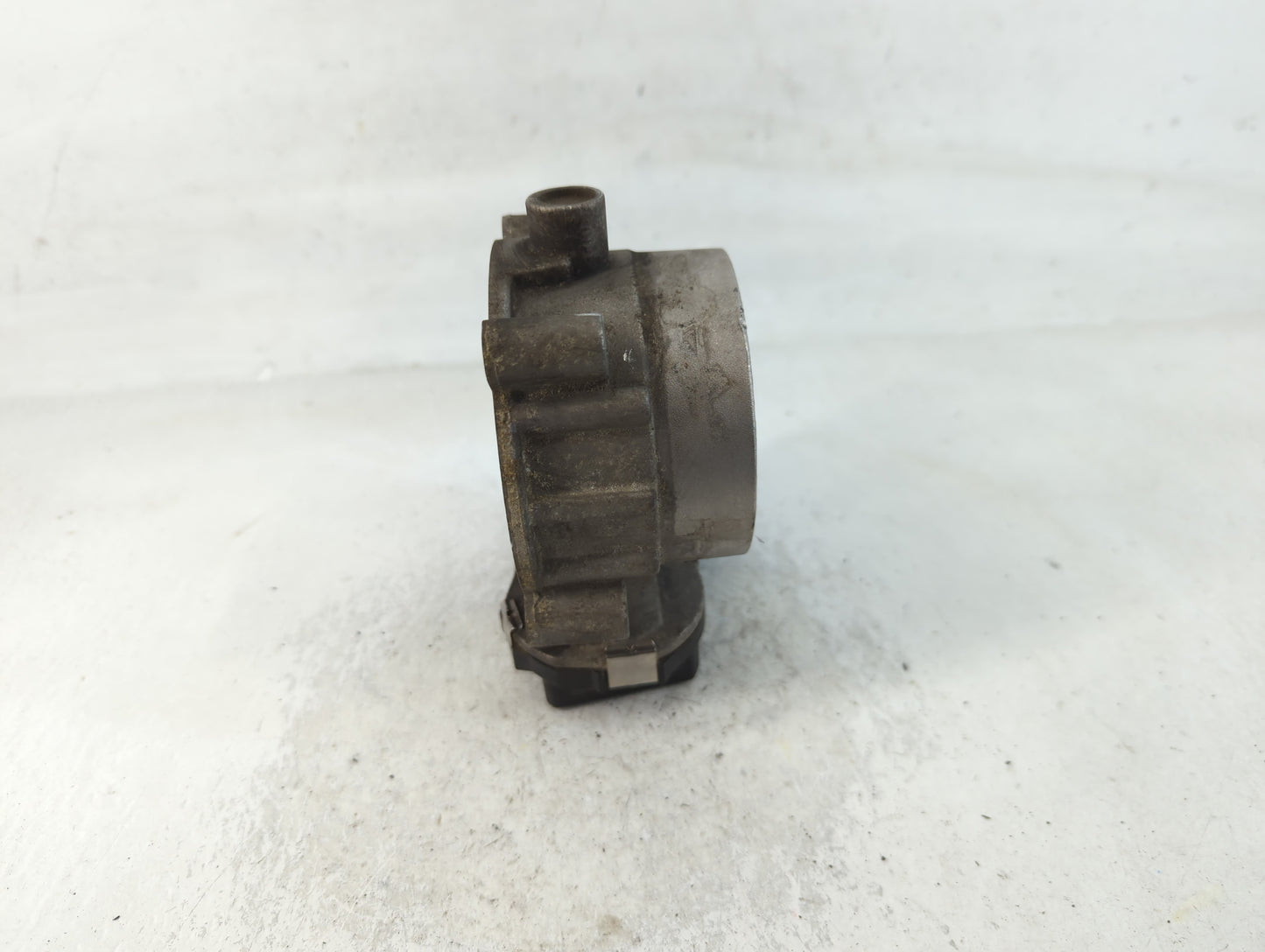2016 Dodge Ram 1500 Throttle Body P/N:53034251AB Fits Fits 2012 2013 2014 2015 2017 2018 2019 2020 2021 2022 OEM Used Auto P