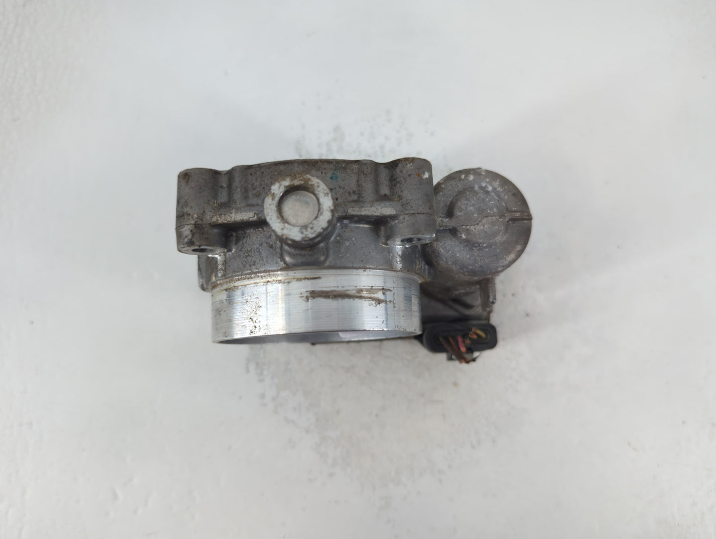 2016 Dodge Ram 1500 Throttle Body P/N:05184349AC Fits Fits 2011 2012 2013 2014 2015 2017 2018 2019 2020 2021 2022 OEM Used A