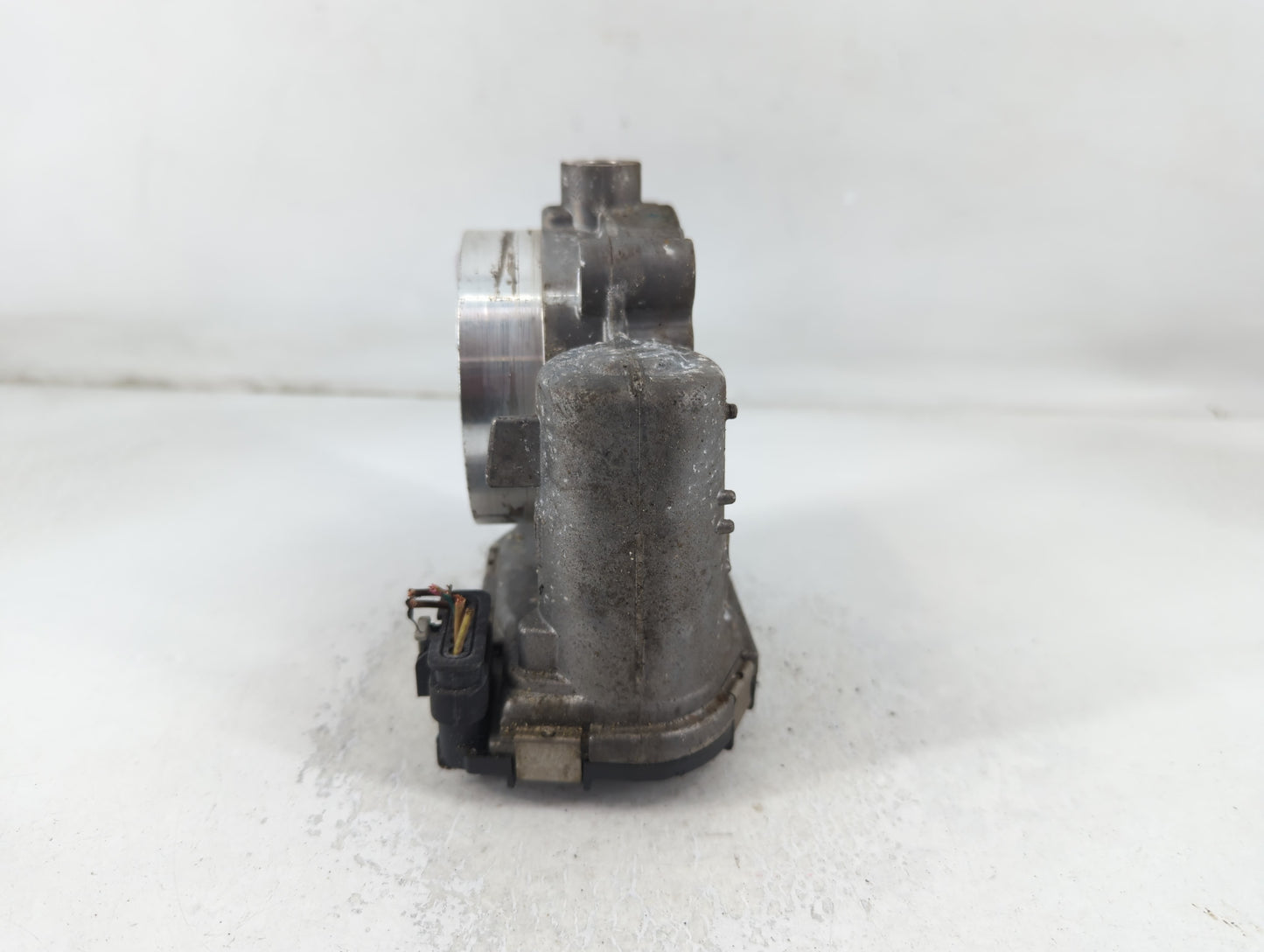 2016 Dodge Ram 1500 Throttle Body P/N:05184349AC Fits Fits 2011 2012 2013 2014 2015 2017 2018 2019 2020 2021 2022 OEM Used A