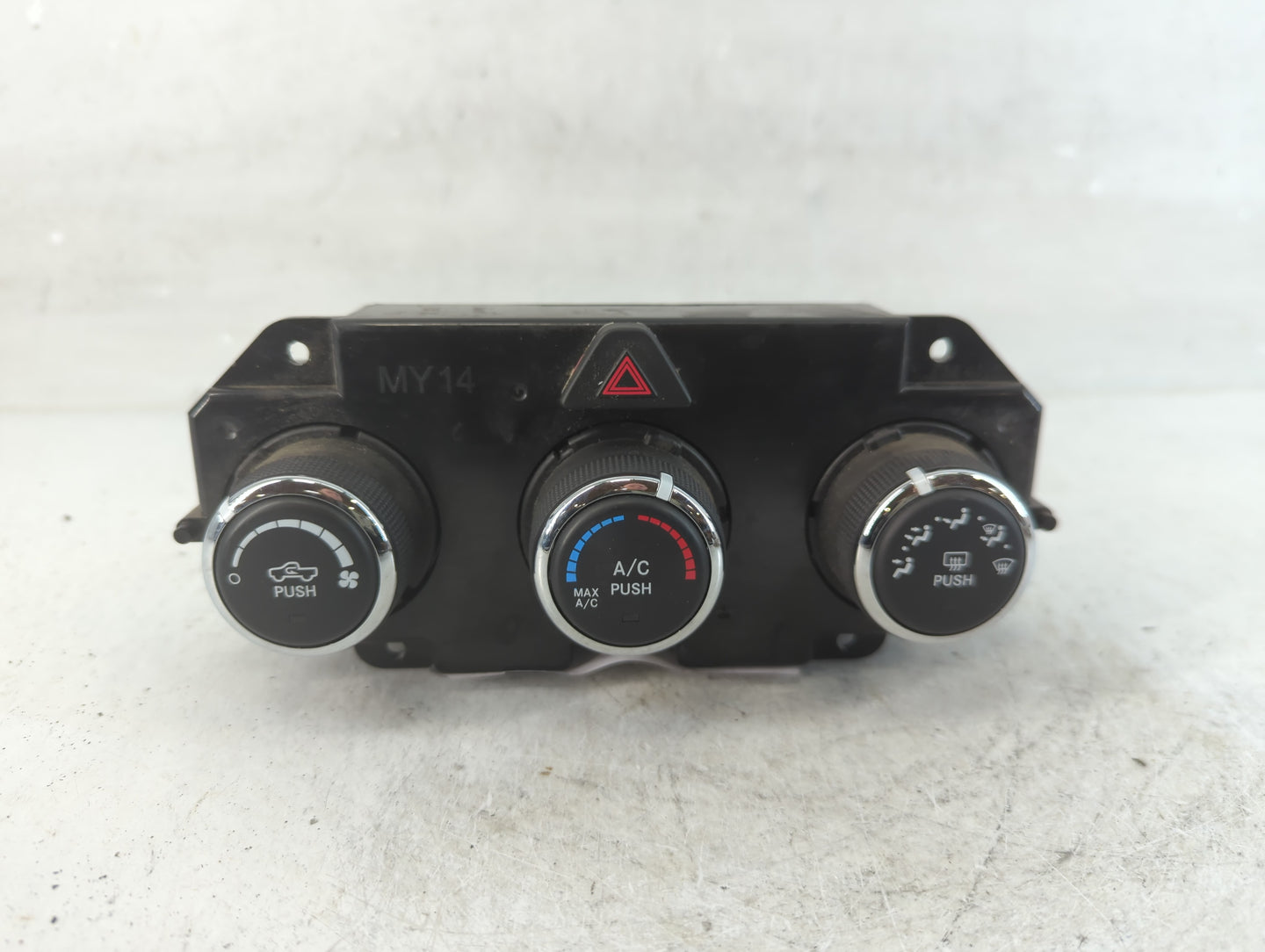 2016 Dodge Ram 1500 Climate Control Module Temperature AC/Heater Replacement P/N:P68268190AA Fits OEM Used Auto Parts - Oemu