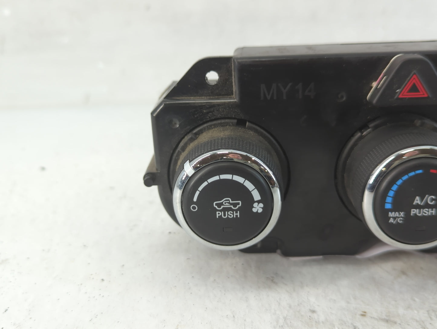 2016 Dodge Ram 1500 Climate Control Module Temperature AC/Heater Replacement P/N:P68268190AA Fits OEM Used Auto Parts - Oemu