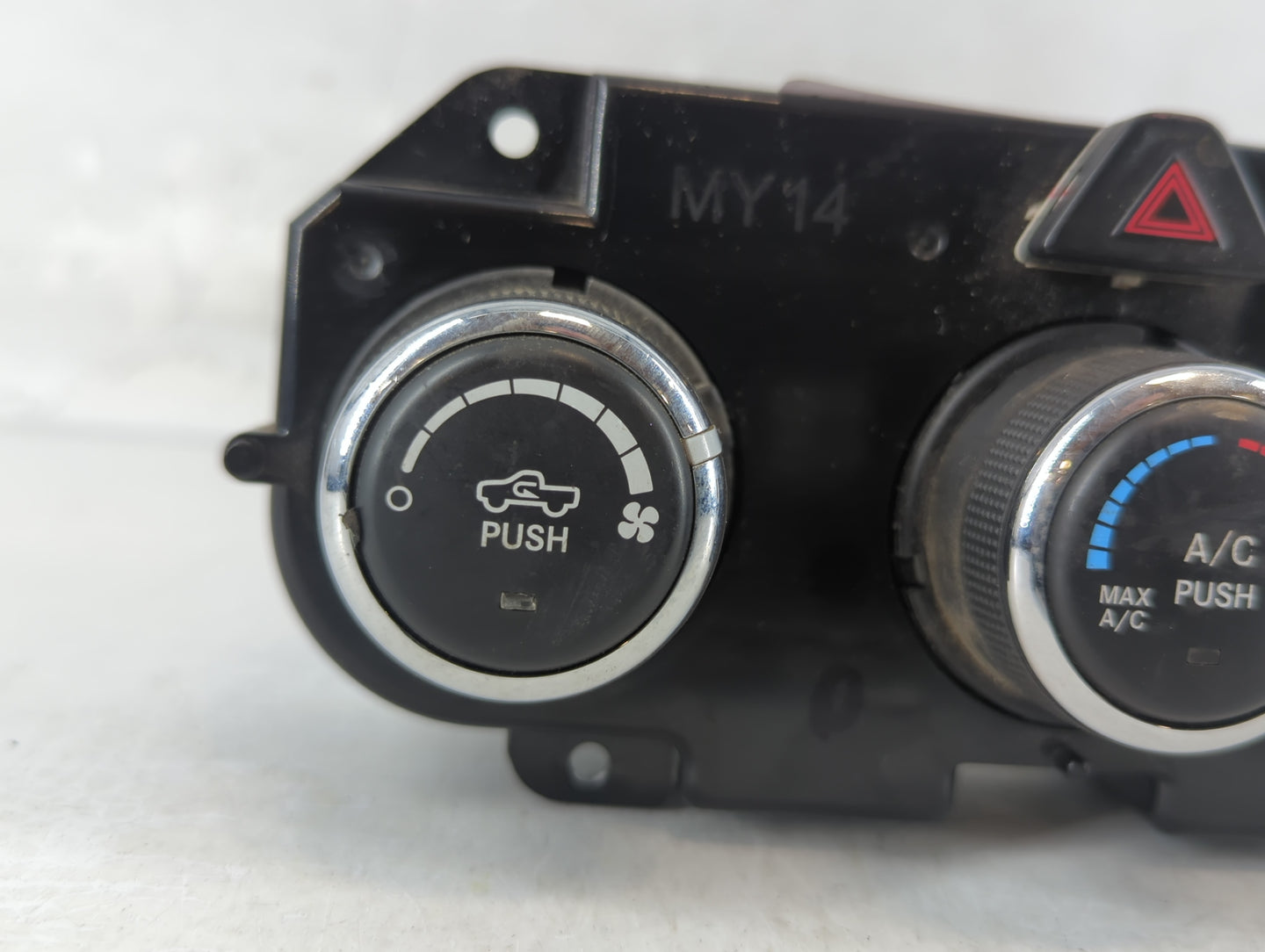 2016 Dodge Ram 1500 Climate Control Module Temperature AC/Heater Replacement P/N:P68268190AA Fits OEM Used Auto Parts - Oemu