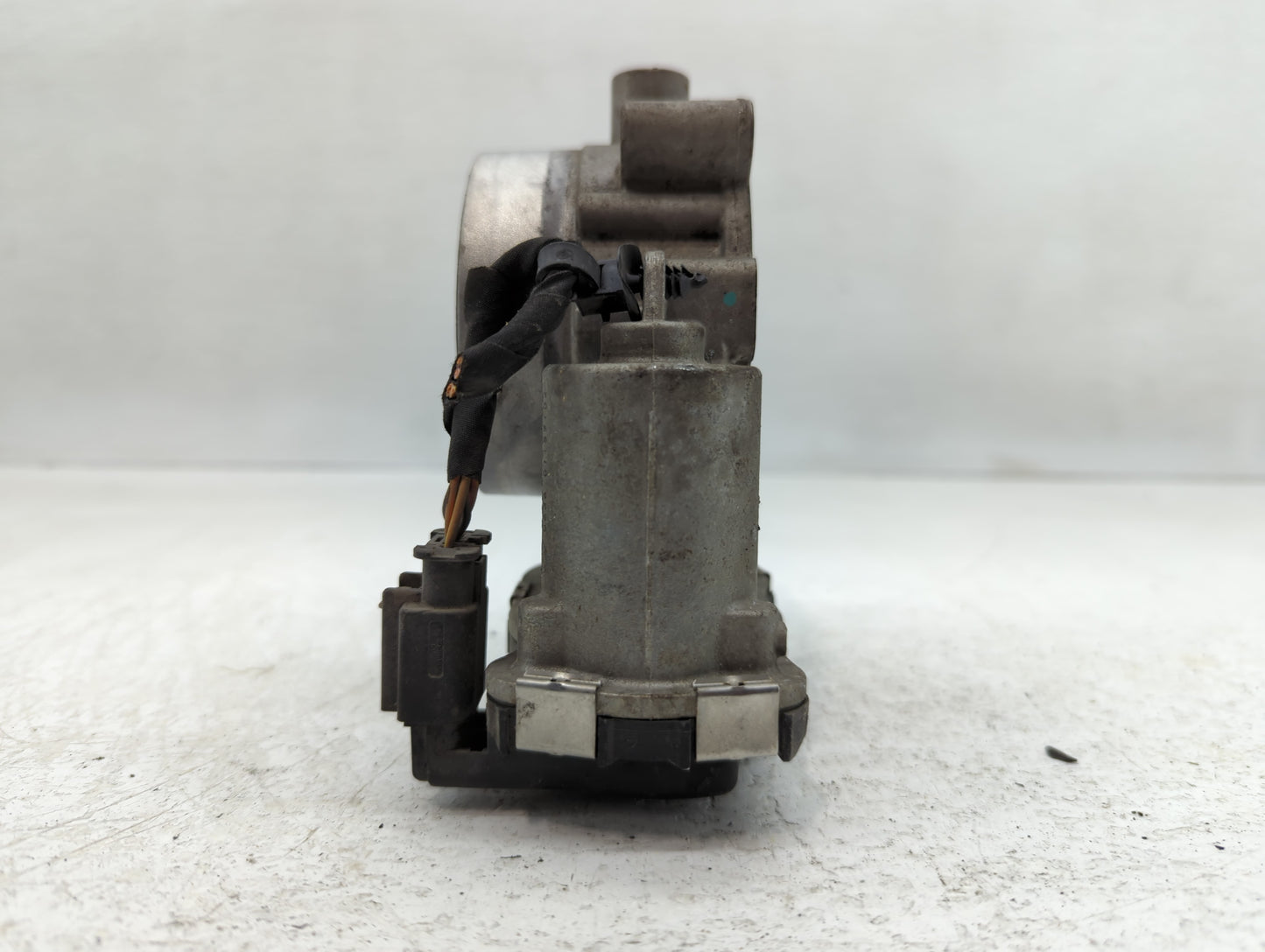 2016 Dodge Ram 2500 Throttle Body P/N:530 34251 AB Fits Fits 2012 2013 2014 2015 2017 2018 2019 2020 2021 2022 OEM Used Auto