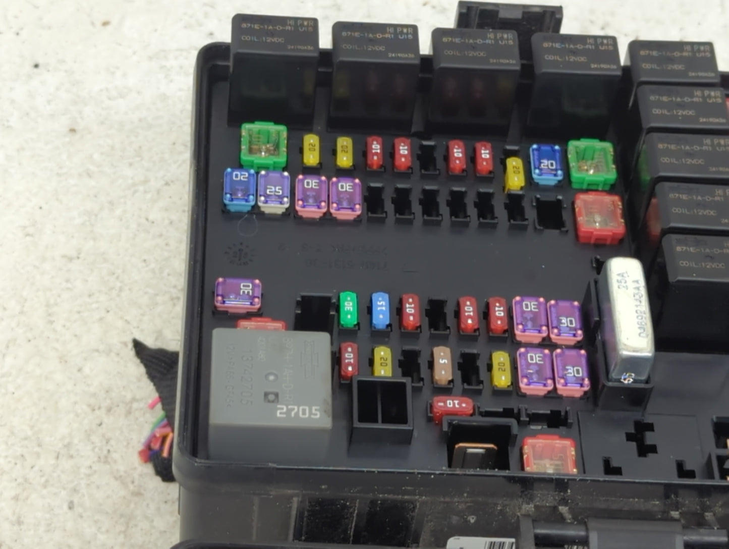 2016 Dodge Ram 3500 Fusebox Fuse Box Panel Relay Module P/N:68614583AB 16238CF25133U Fits OEM Used Auto Parts - Oemusedautop