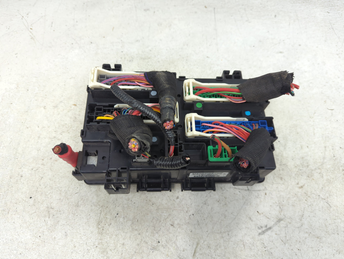 2016 Dodge Ram 3500 Fusebox Fuse Box Panel Relay Module P/N:68614583AB 16238CF25133U Fits OEM Used Auto Parts - Oemusedautop