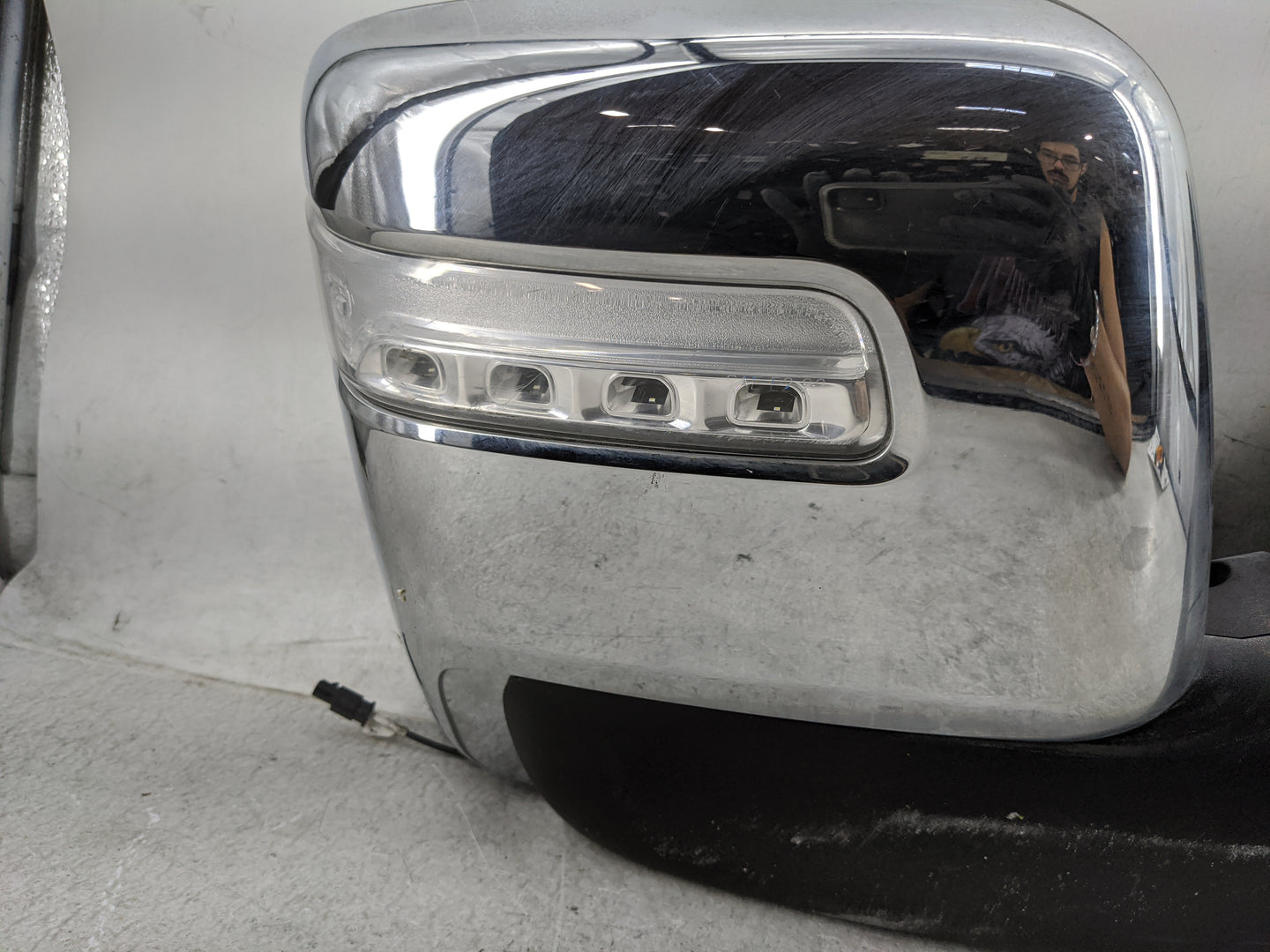 2016 Dodge Ram 3500 Driver Side View Mirror - Left Door Mirror OEM Used - Oemusedautoparts1.com