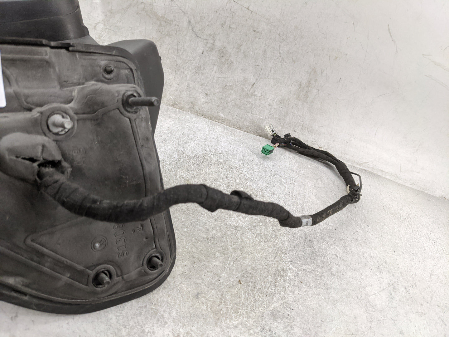 2016 Dodge Ram 3500 Driver Side View Mirror - Left Door Mirror OEM Used - Oemusedautoparts1.com