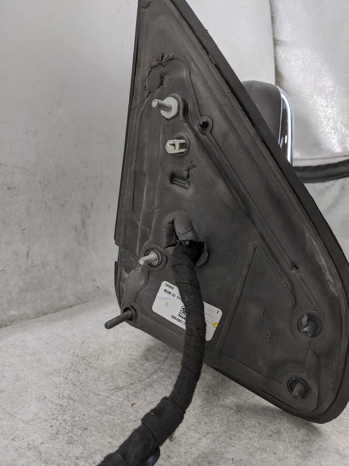 2016 Dodge Ram 3500 Passenger Side View Mirror - Right Door Mirror OEM Used - Oemusedautoparts1.com
