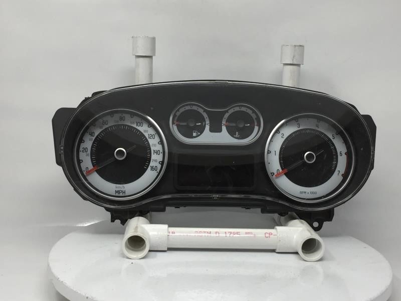 2016 Fiat 500 Instrument Cluster Speedometer Gauges P/N:24,329 MI. PN:51953204 Fits OEM Used Auto Parts - Oemusedautoparts1.