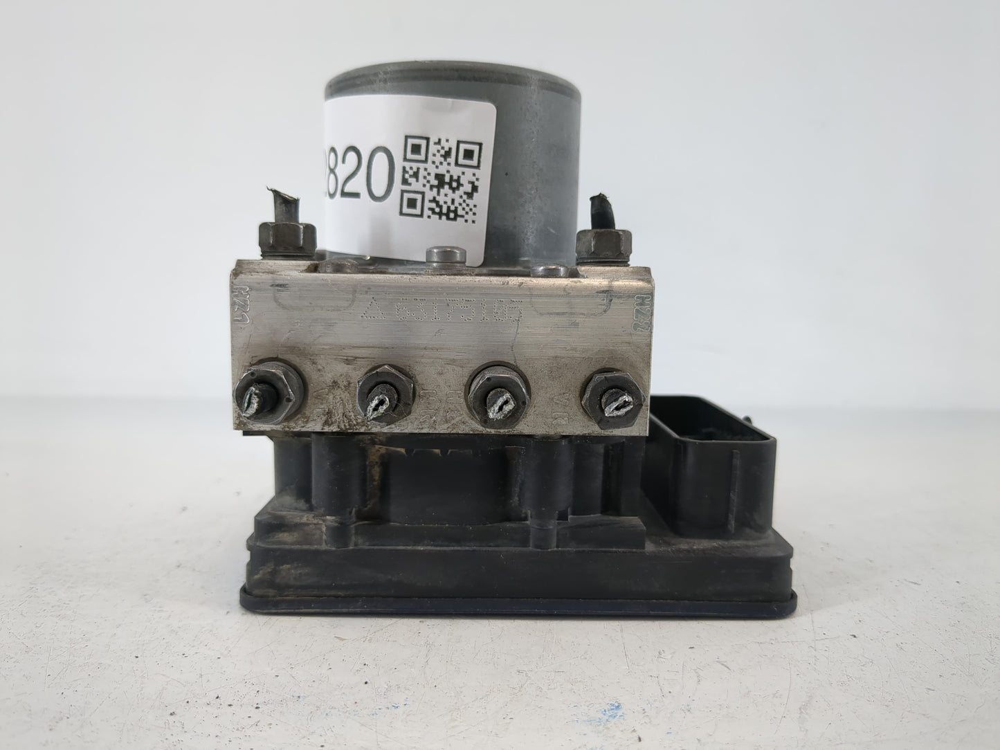 2016 Fiat 500 ABS Pump Control Module Replacement P/N:51920753 Fits OEM Used Auto Parts - Oemusedautoparts1.com
