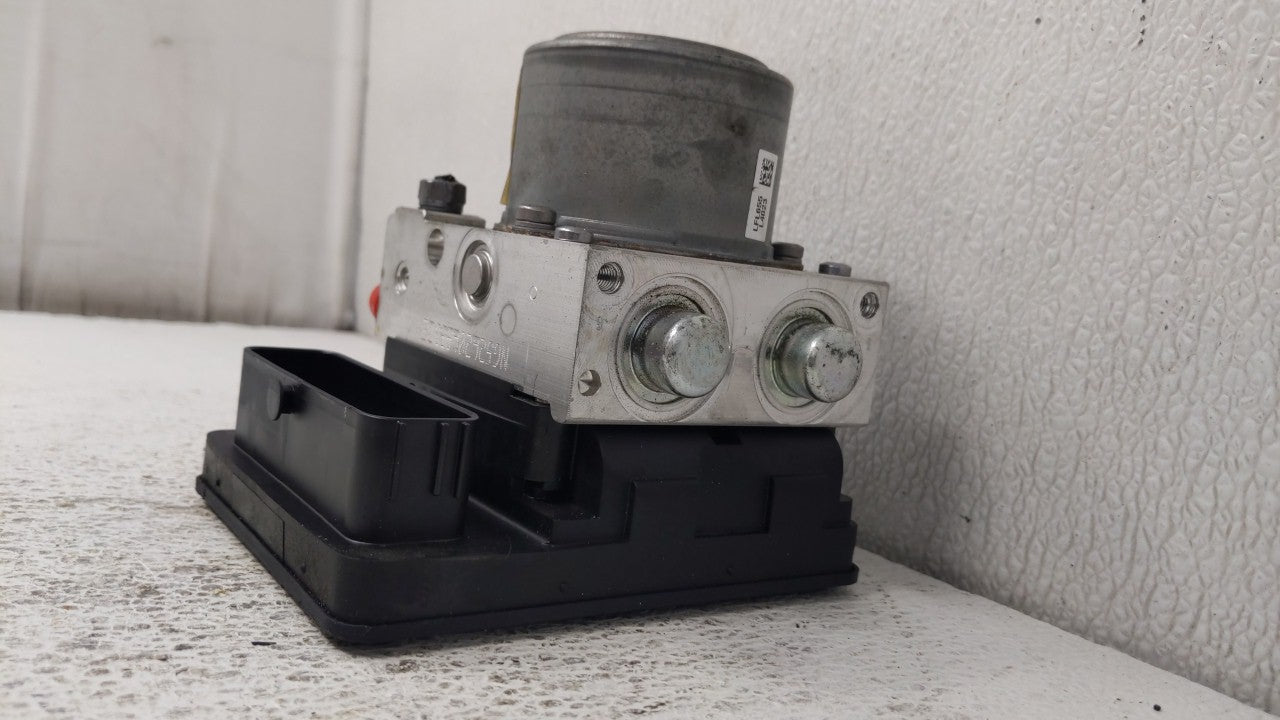 2016-2017 Fiat 500 ABS Pump Control Module Replacement P/N:52029708 Fits Fits 2016 2017 OEM Used Auto Parts - Oemusedautopar