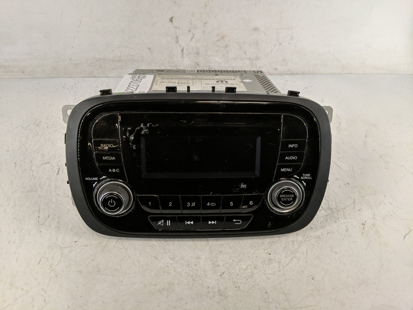 2016 Fiat 500 Radio AM FM Cd Player Receiver Replacement P/N:07356379130 Fits OEM Used Auto Parts - Oemusedautoparts1.com