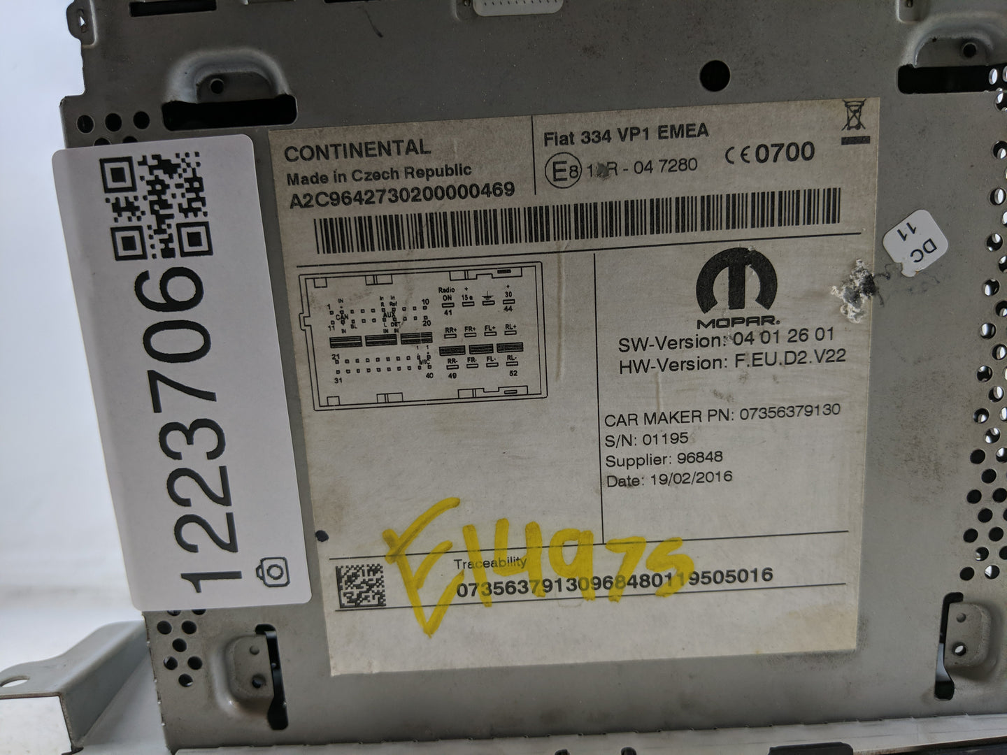 2016 Fiat 500 Radio AM FM Cd Player Receiver Replacement P/N:07356379130 Fits OEM Used Auto Parts - Oemusedautoparts1.com