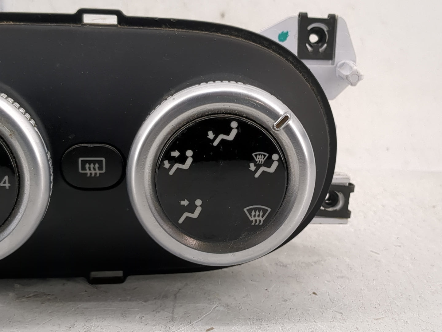 2012-2017 Fiat 500 Climate Control Module Temperature AC/Heater Replacement Fits Fits 2012 2013 2014 2015 2016 2017 OEM Used