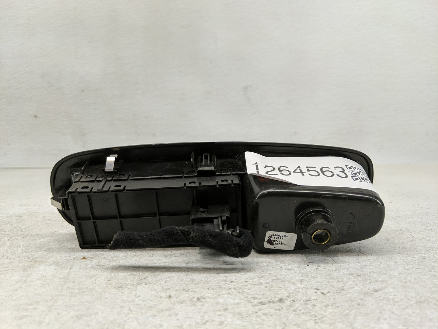 2016 Fiat 500 Master Power Window Switch Replacement Driver Side Left Fits OEM Used Auto Parts - Oemusedautoparts1.com