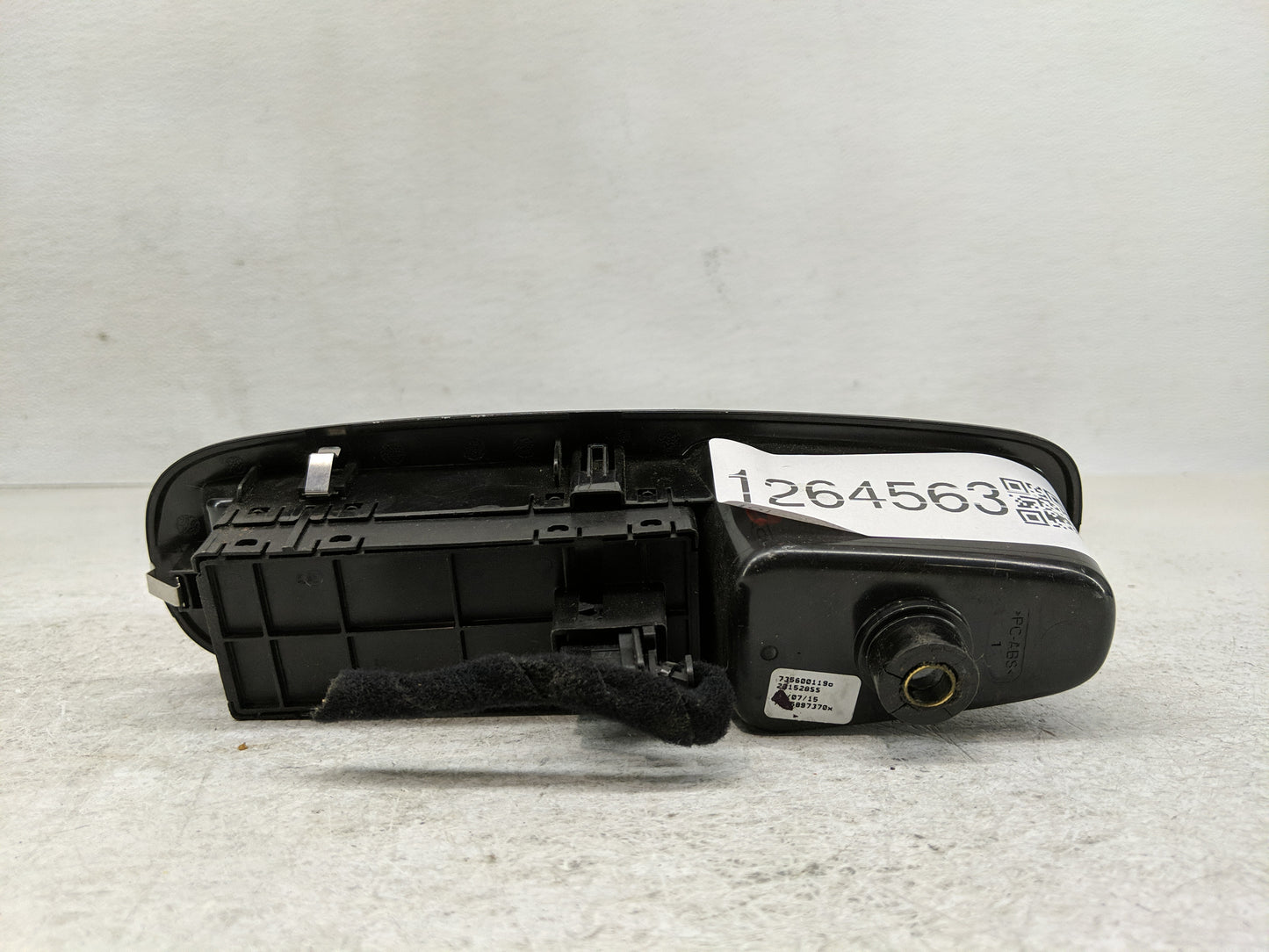2016 Fiat 500 Master Power Window Switch Replacement Driver Side Left Fits OEM Used Auto Parts - Oemusedautoparts1.com