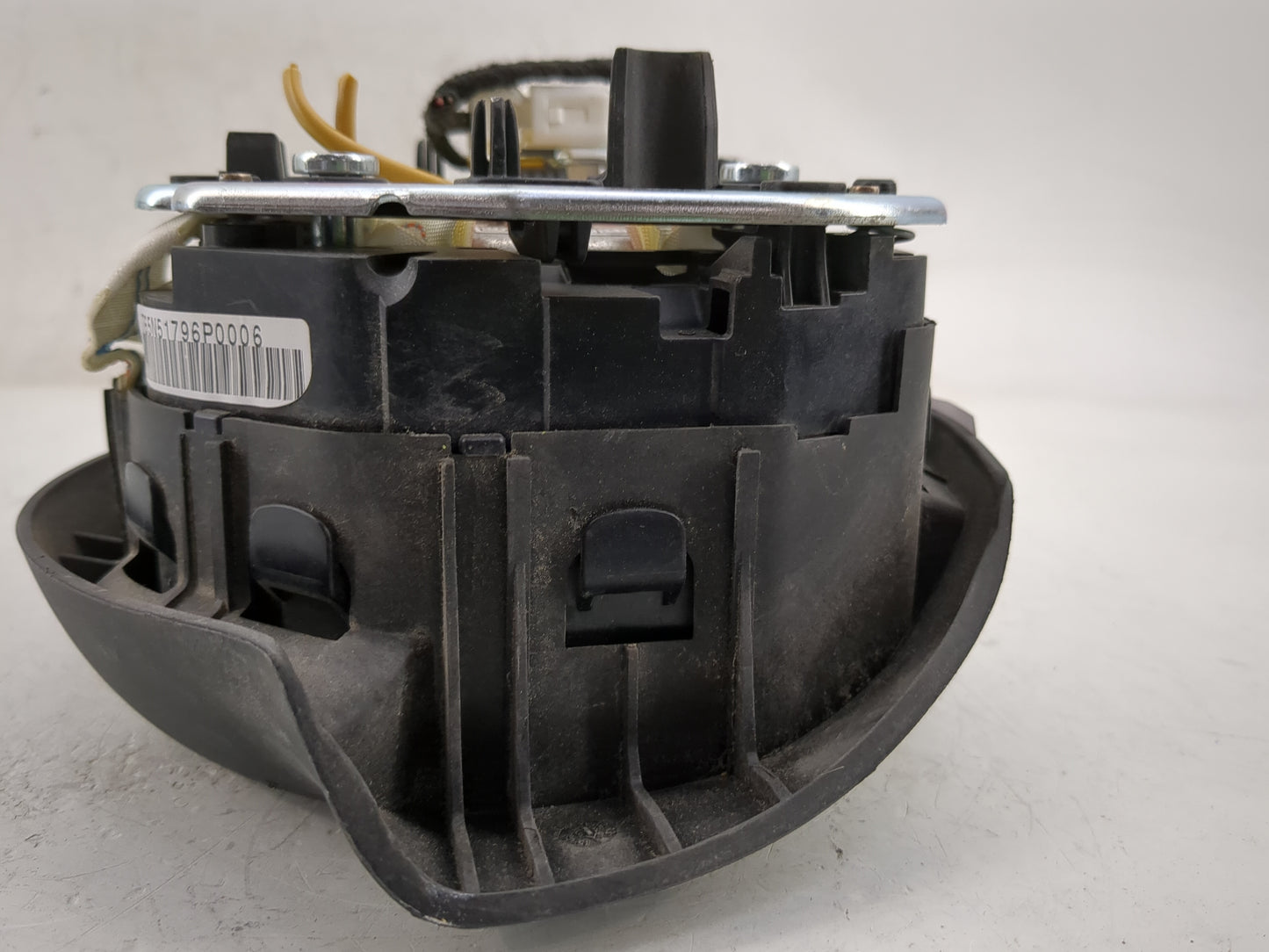 2012-2017 Fiat 500 Air Bag Driver Left Steering Wheel Mounted P/N:P1RU53JXWAK Fits Fits 2012 2013 2014 2015 2016 2017 OEM Us