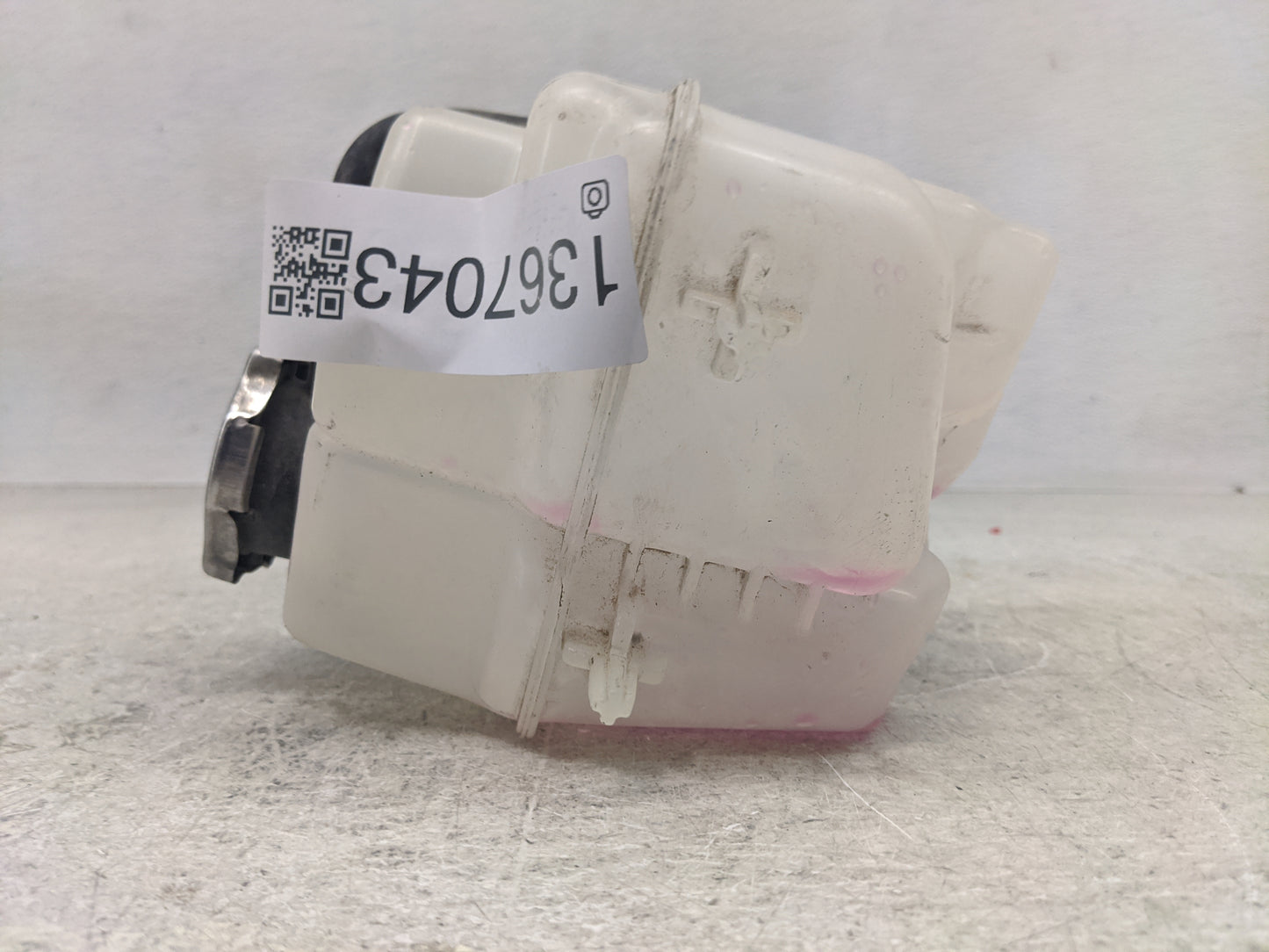 2012-2017 Fiat 500 Windshield Washer Fluid Reservoir Bottle Oem - Oemusedautoparts1.com