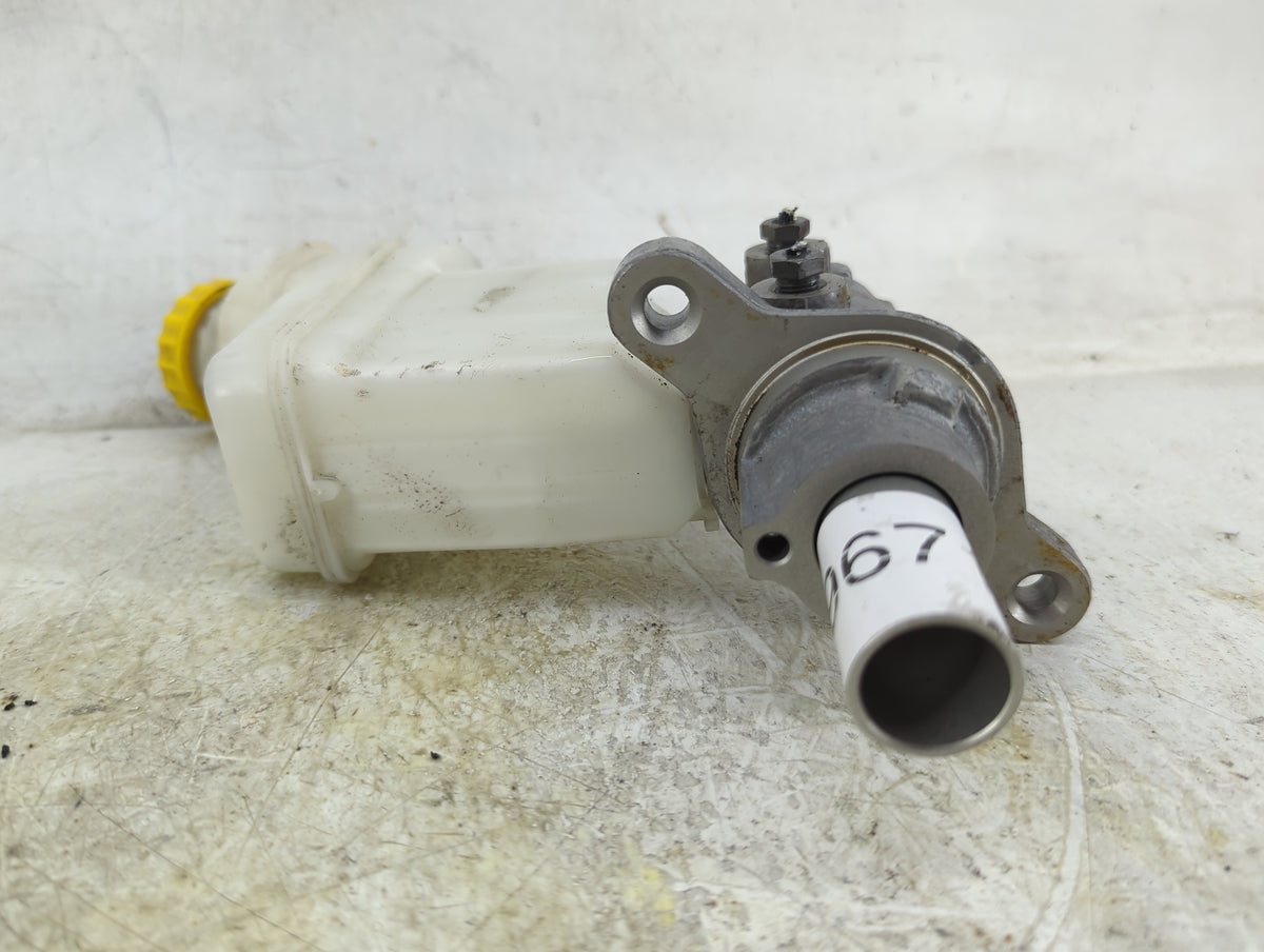 Fiat 500 Brake Master Cylinder 1496715 - Oemusedautoparts1.com