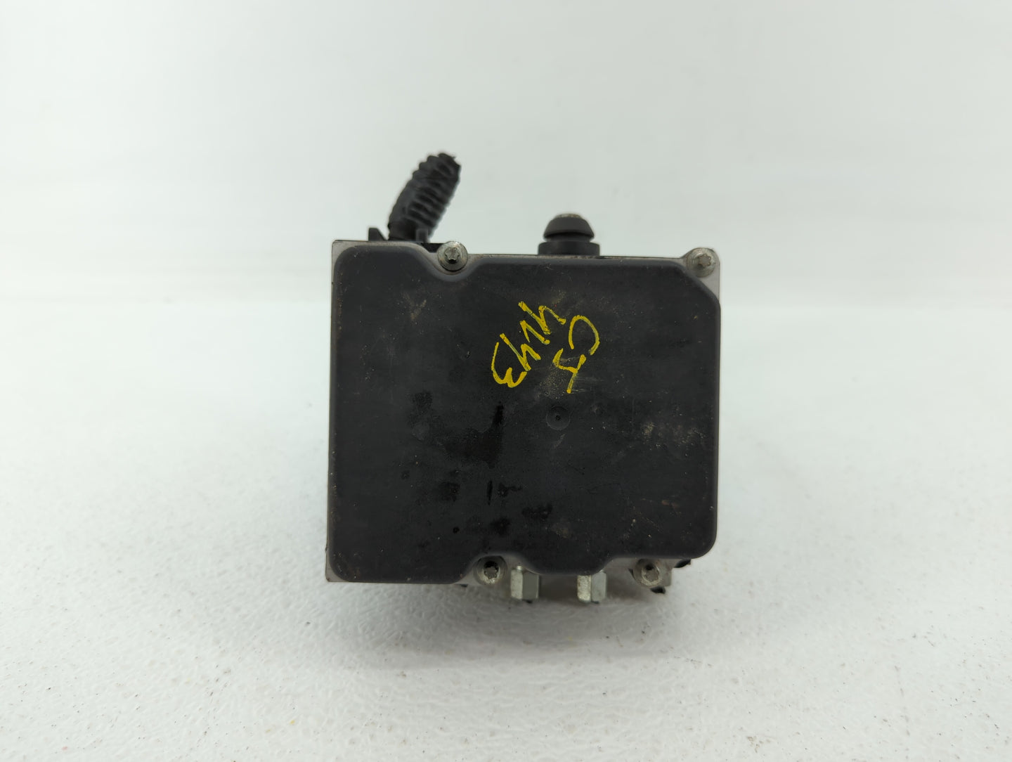 2016 Fiat 500 ABS Pump Control Module Replacement Fits OEM Used Auto Parts - Oemusedautoparts1.com
