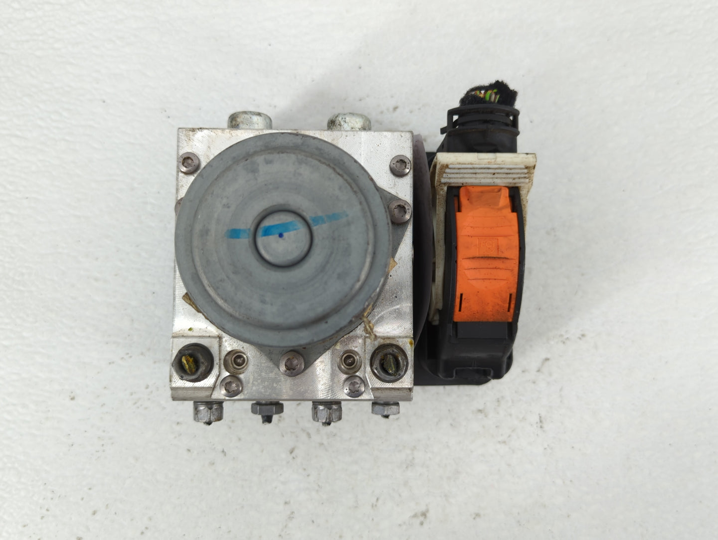 2016 Fiat 500 ABS Pump Control Module Replacement P/N:52029708 Fits OEM Used Auto Parts - Oemusedautoparts1.com