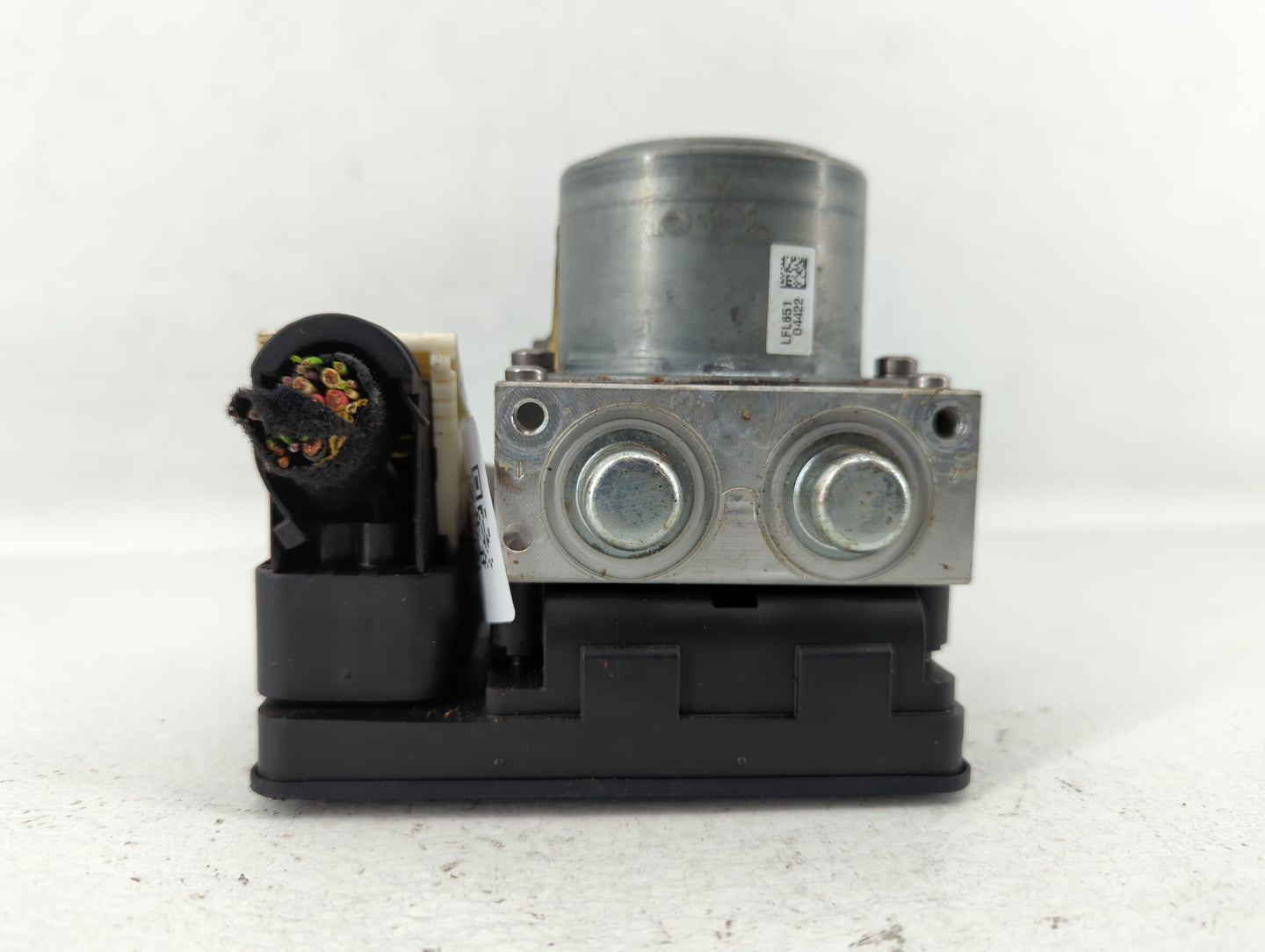 2016 Fiat 500 ABS Pump Control Module Replacement P/N:52029708 Fits OEM Used Auto Parts - Oemusedautoparts1.com
