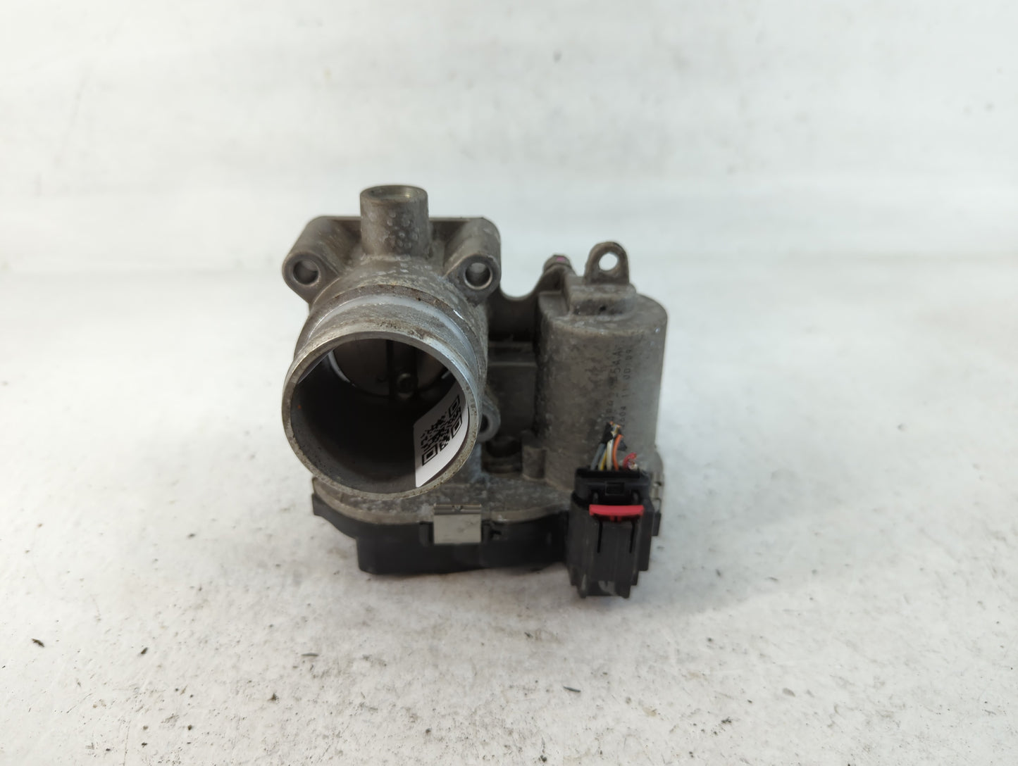 2013-2017 Fiat 500 Throttle Body P/N:04892945AA Fits Fits 2013 2014 2015 2016 2017 OEM Used Auto Parts - Oemusedautoparts1.c