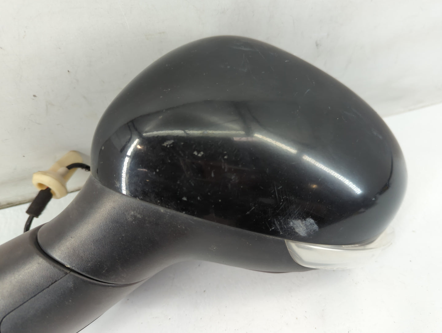 2016 Fiat 500 Driver Side View Mirror - Left Door Mirror OEM Used - Oemusedautoparts1.com