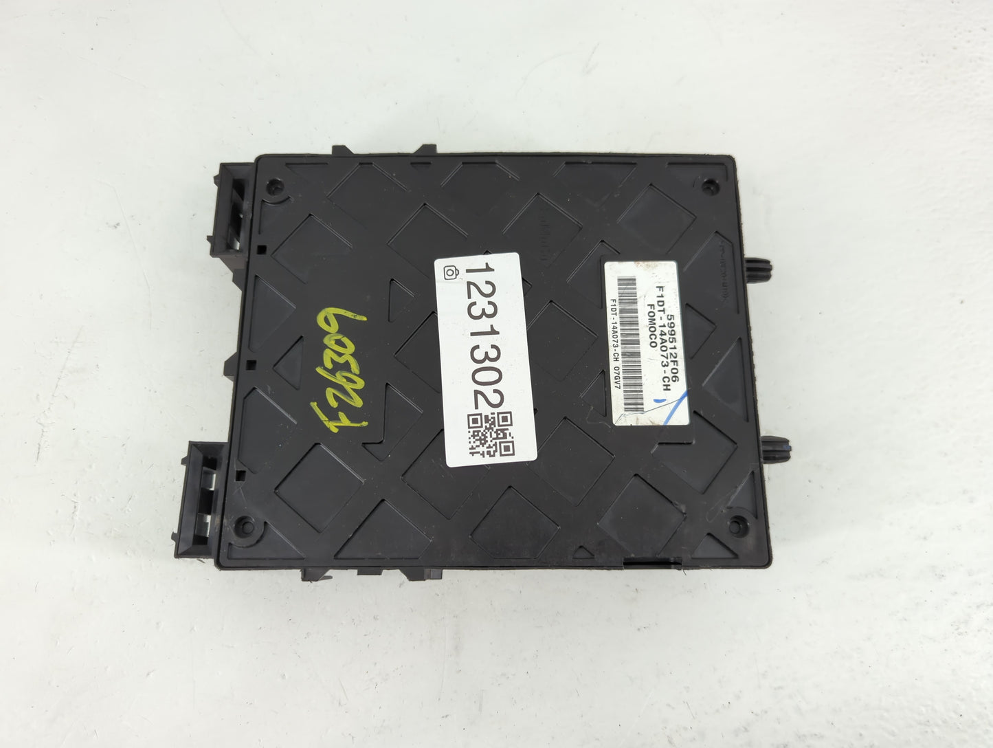 2016 Ford C-Max Fusebox Fuse Box Panel Relay Module P/N:F1DT-14A073-CH Fits OEM Used Auto Parts - Oemusedautoparts1.com