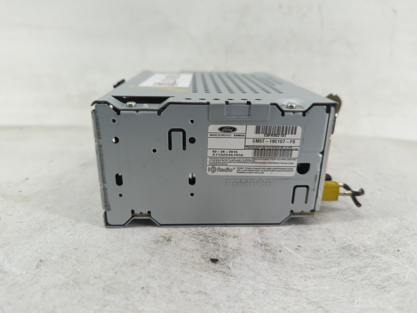 2013-2016 Ford C-Max Radio AM FM Cd Player Receiver Replacement P/N:CM5T-19C107-FS Fits Fits 2013 2014 2015 2016 OEM Used Au