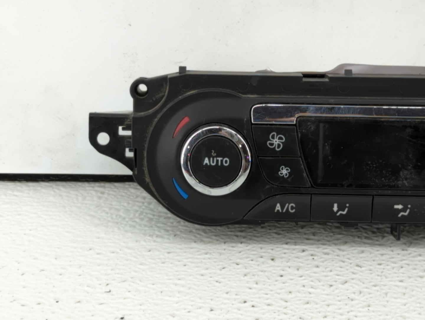 2013-2016 Ford C-Max Climate Control Module Temperature AC/Heater Replacement P/N:DM5T-18C612-AG DM5T-18C612-AJ Fits OEM Use