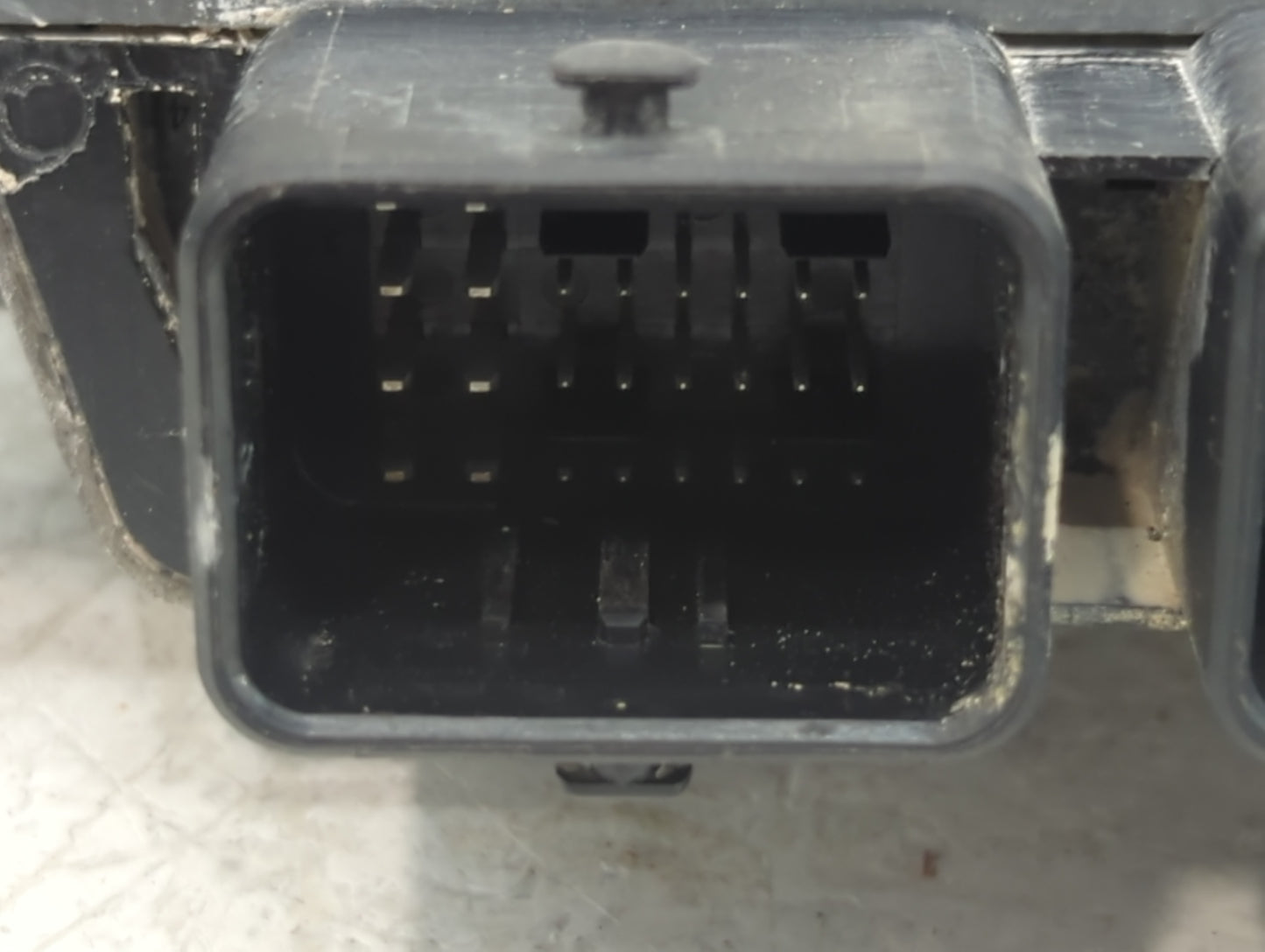2014-2016 Ford C-Max PCM Engine Control Computer ECU ECM PCU OEM P/N:FM5A-12A650-YA Fits Fits 2014 2015 2016 OEM Used Auto P