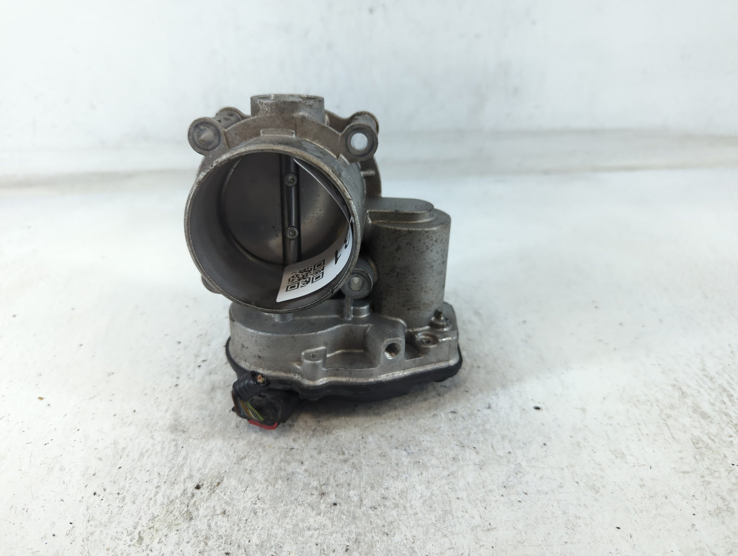 2013-2018 Ford C-Max Throttle Body P/N:DS7E-9F991-AJ Fits Fits 2013 2014 2015 2016 2017 2018 2019 2020 2021 2022 OEM Used Au