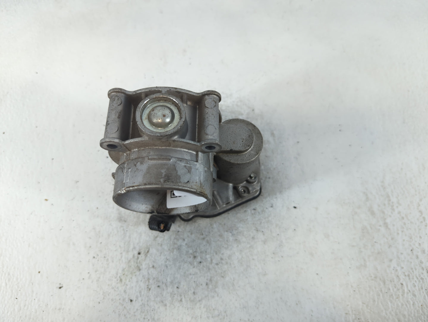 2013-2018 Ford C-Max Throttle Body P/N:DS7E-9F991-AJ Fits Fits 2013 2014 2015 2016 2017 2018 2019 2020 2021 2022 OEM Used Au