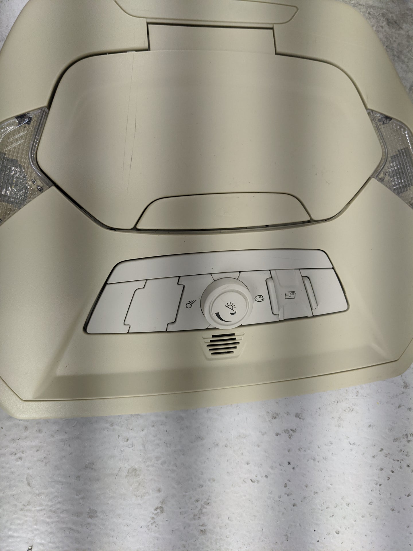 2016 Ford Cmax Overhead Roof Console Tan - Oemusedautoparts1.com