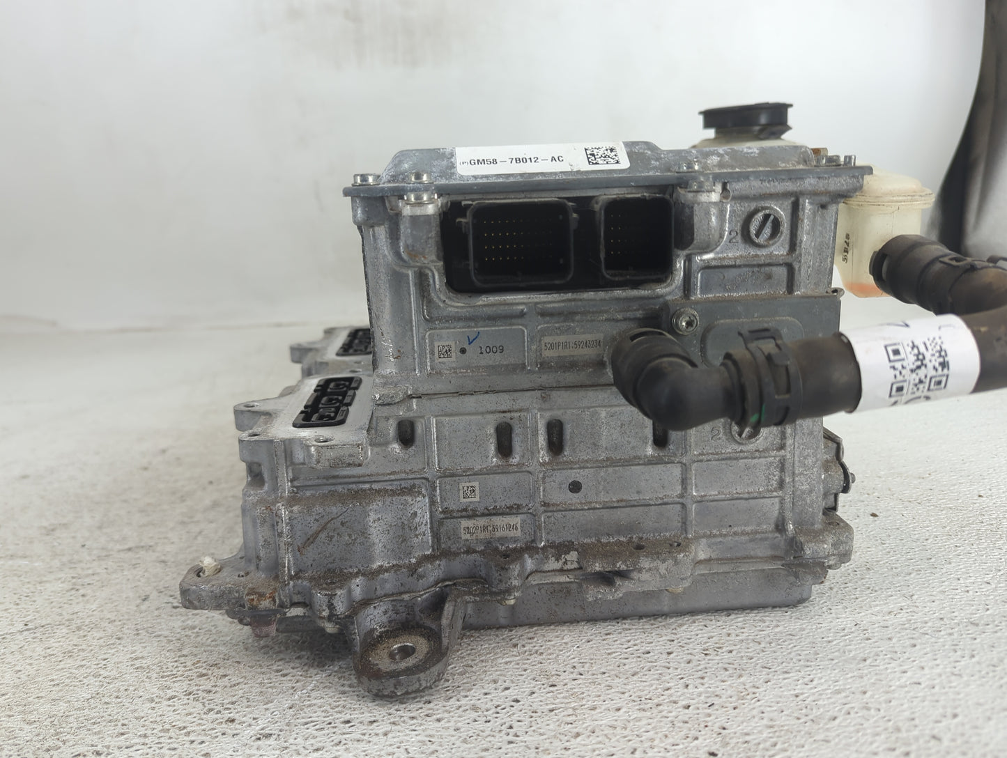 2016 Ford Cmax Hybrid DC Synergy Drive Power Inverter P/N:GM58-7B012-AC Fits Fits 2013 2014 2015 2017 2018 OEM Used Auto Par