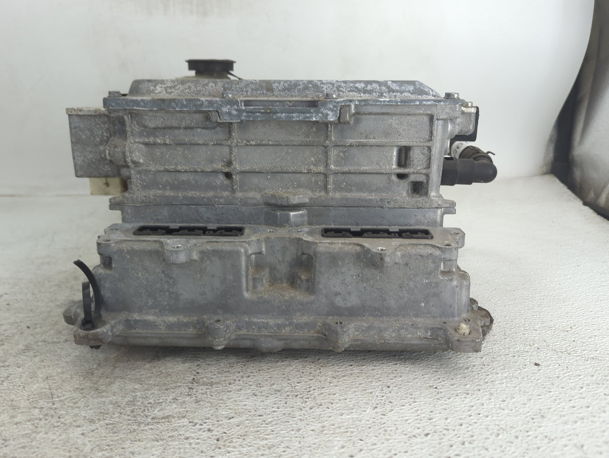 2016 Ford Cmax Hybrid DC Synergy Drive Power Inverter P/N:GM58-7B012-AC Fits Fits 2013 2014 2015 2017 2018 OEM Used Auto Par