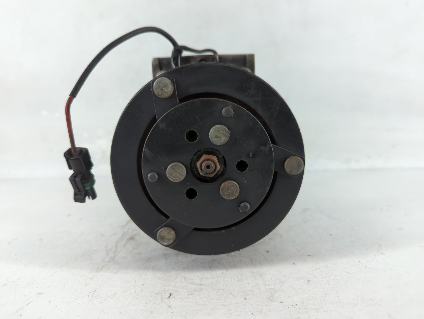 Ford E-350 Club Wagon Air Conditioning A/c Ac Compressor Oem - Oemusedautoparts1.com