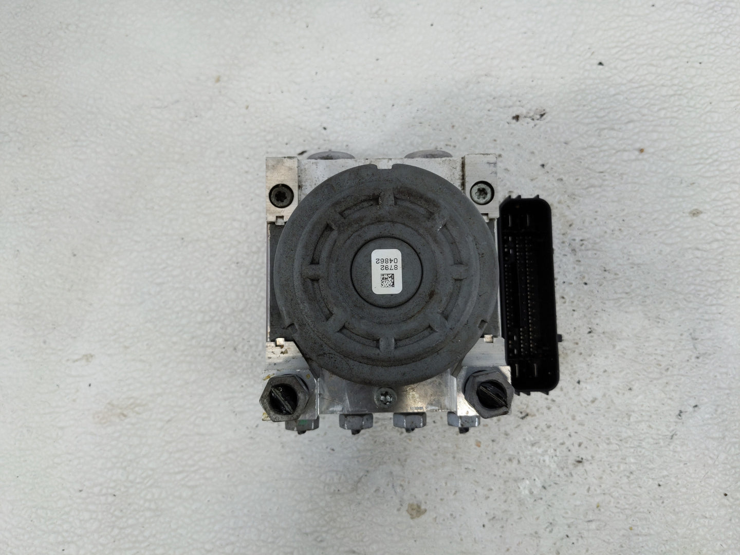 2015-2018 Ford Edge ABS Pump Control Module Replacement P/N:F2GC 2C405-BG Fits Fits 2015 2016 2017 2018 OEM Used Auto Parts 
