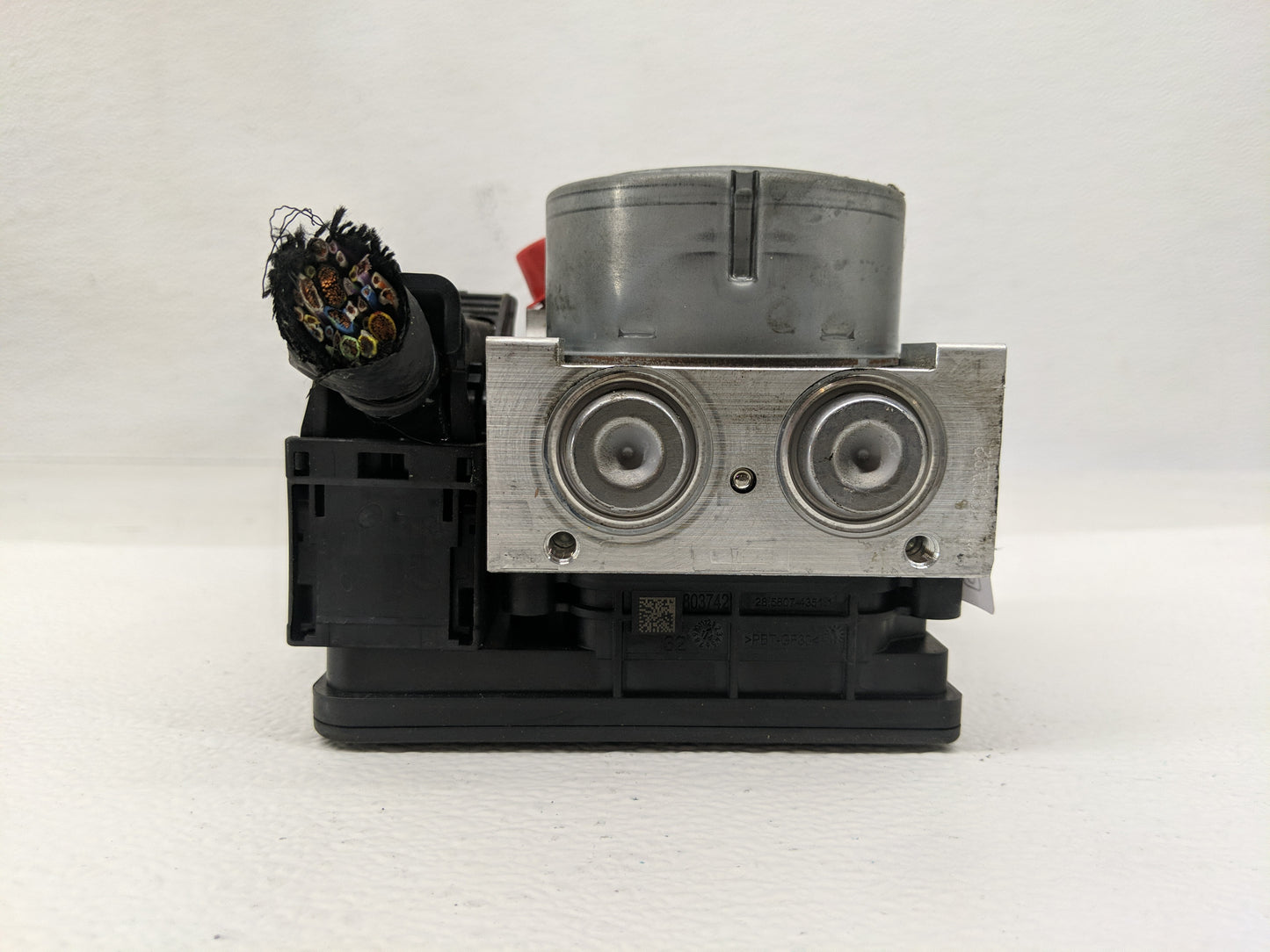 2015-2018 Ford Edge ABS Pump Control Module Replacement P/N:F2GC-2C405-BG Fits Fits 2015 2016 2017 2018 OEM Used Auto Parts 