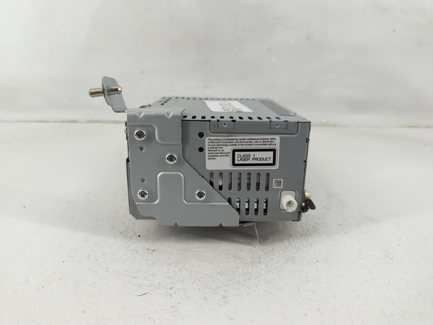 2015-2018 Ford Edge Radio AM FM Cd Player Receiver Replacement Fits Fits 2015 2016 2017 2018 OEM Used Auto Parts - Oemusedau