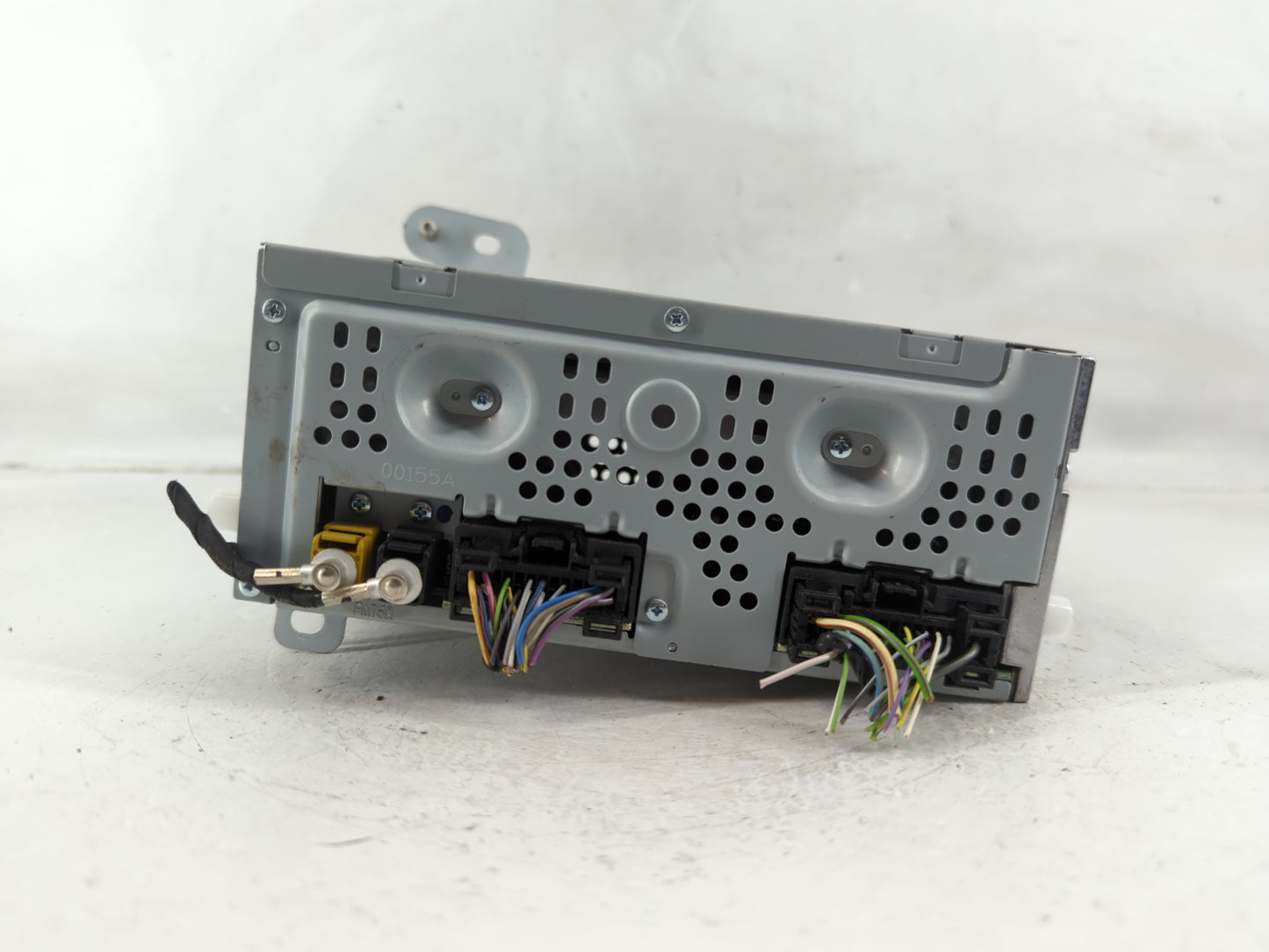 2015-2018 Ford Edge Radio AM FM Cd Player Receiver Replacement Fits Fits 2015 2016 2017 2018 OEM Used Auto Parts - Oemusedau