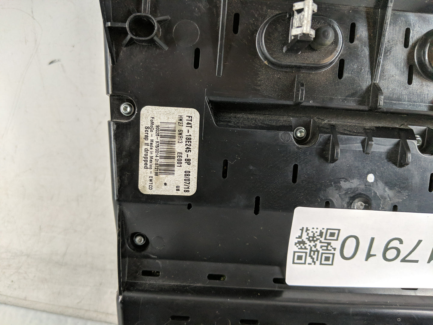 2015-2018 Ford Edge Radio Control Panel - Oemusedautoparts1.com