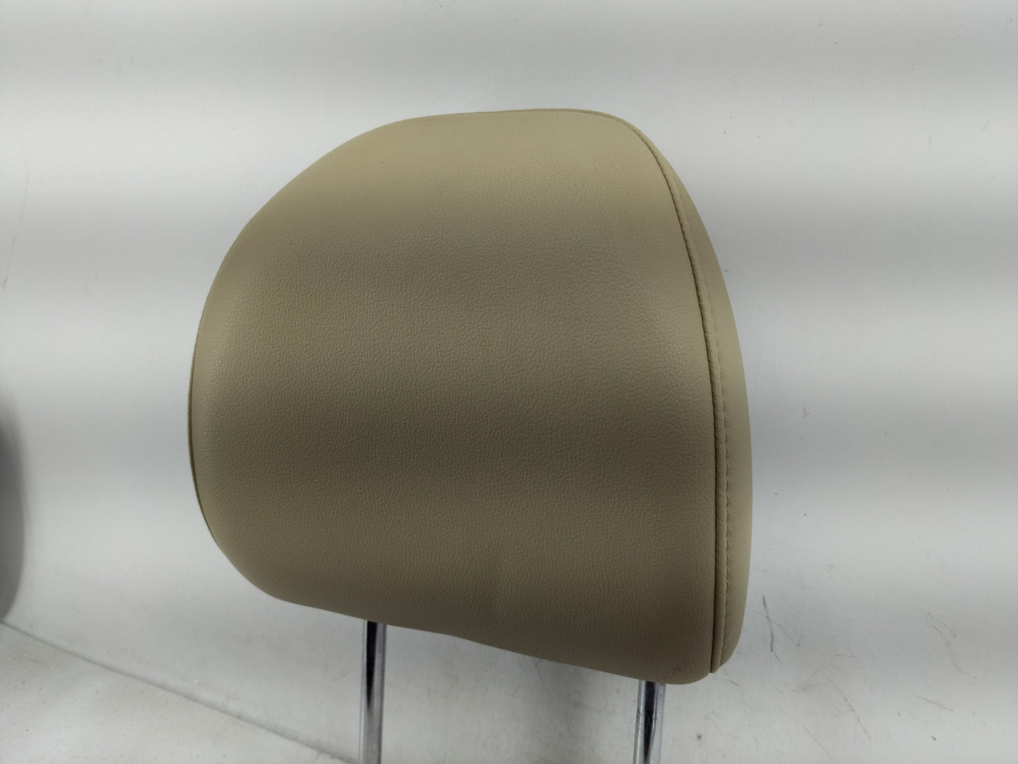2015-2020 Ford Edge Headrest Head Rest Front Driver Passenger Seat Fits Fits 2015 2016 2017 2018 2019 2020 OEM Used Auto Par