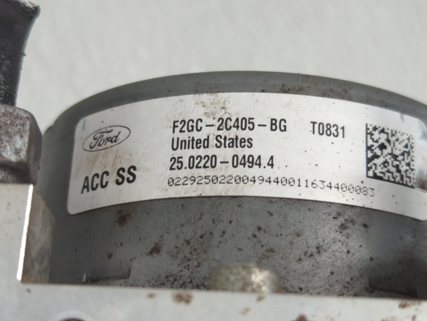 2015-2018 Ford Edge ABS Pump Control Module Replacement P/N:F2GC-2C405-BG Fits Fits 2015 2016 2017 2018 OEM Used Auto Parts 