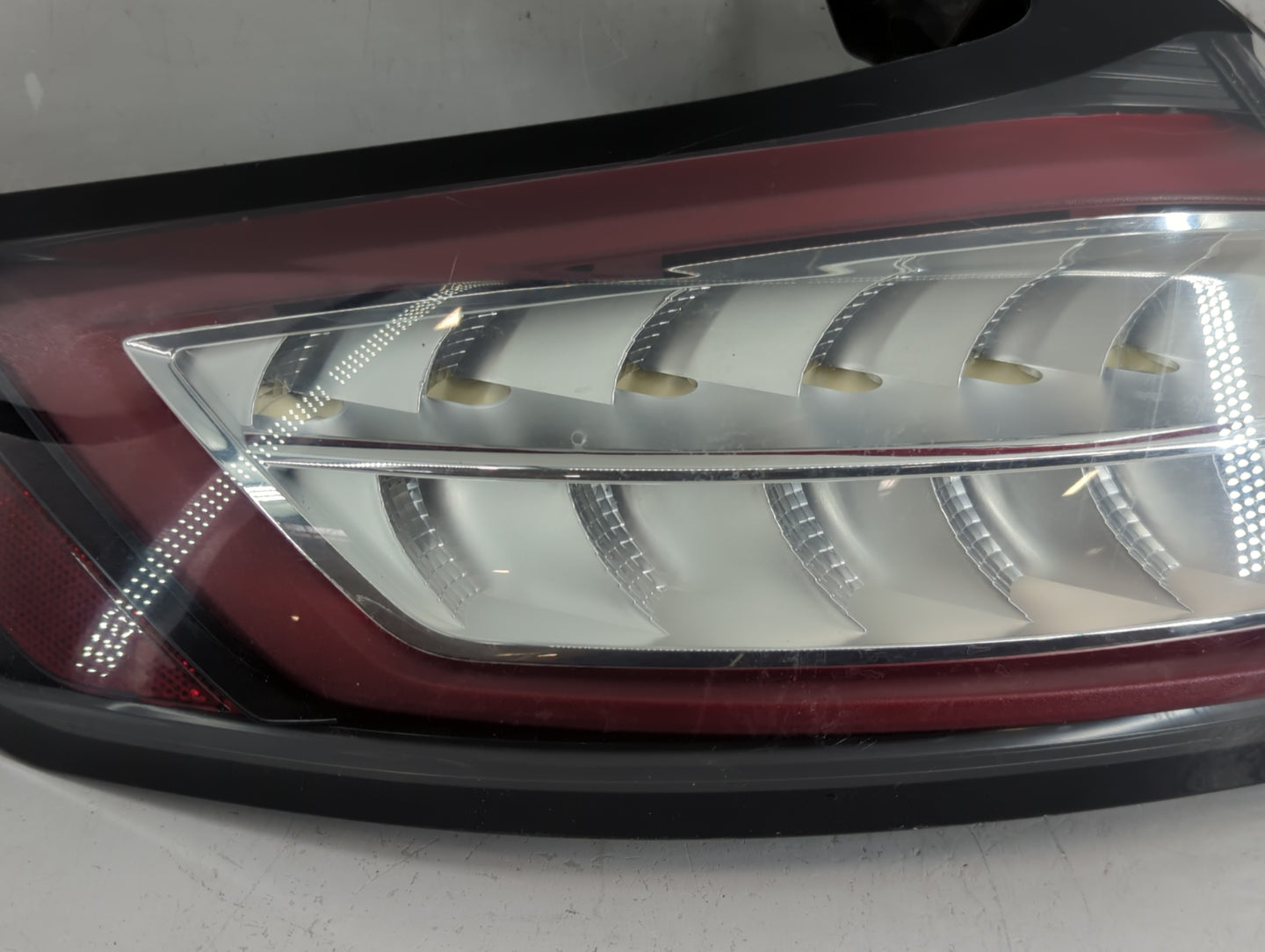 2015-2018 Ford Edge Tail Light Assembly Driver Left OEM P/N:FT4B-13405-D GT4B-13405-C, FT4B-13405-B Fits Fits 2015 2016 2017