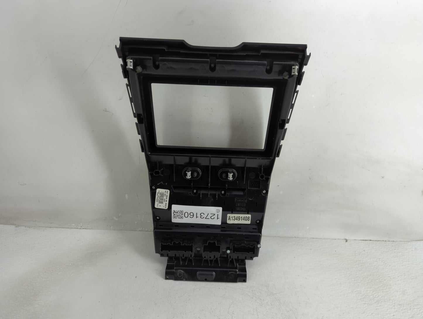 2015-2018 Ford Edge Radio Control Panel - Oemusedautoparts1.com