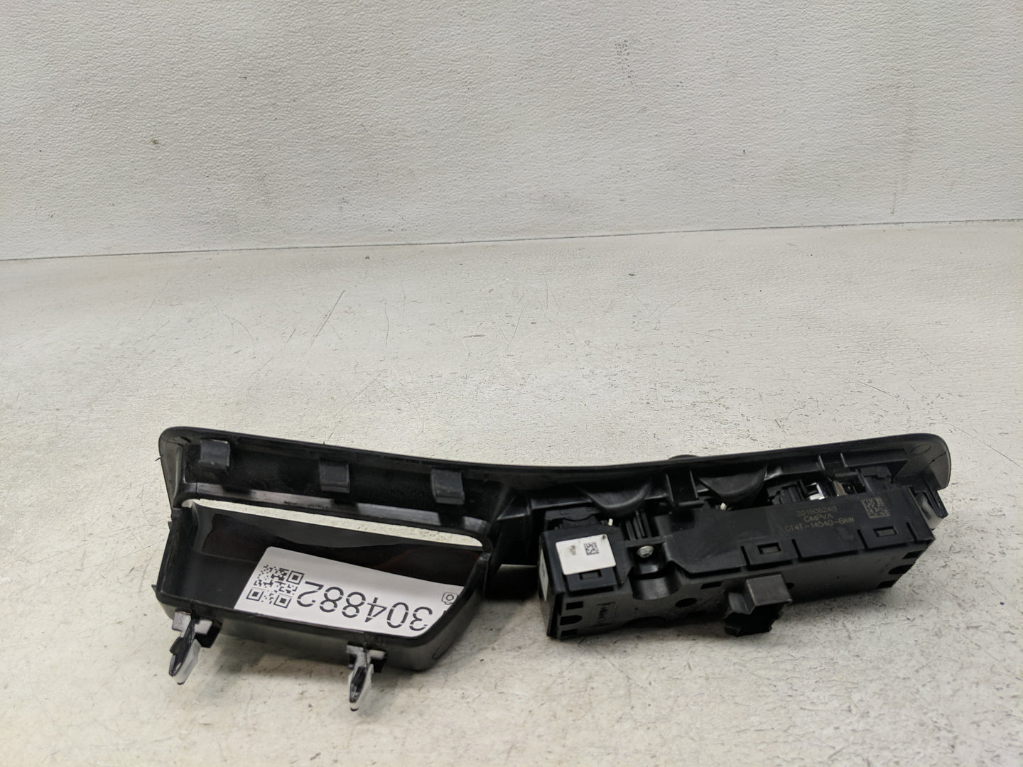 2016-2020 Ford Edge Master Power Window Switch Replacement Driver Side Left P/N:GT4T-14540-BAW Fits Fits 2016 2017 2018 2019