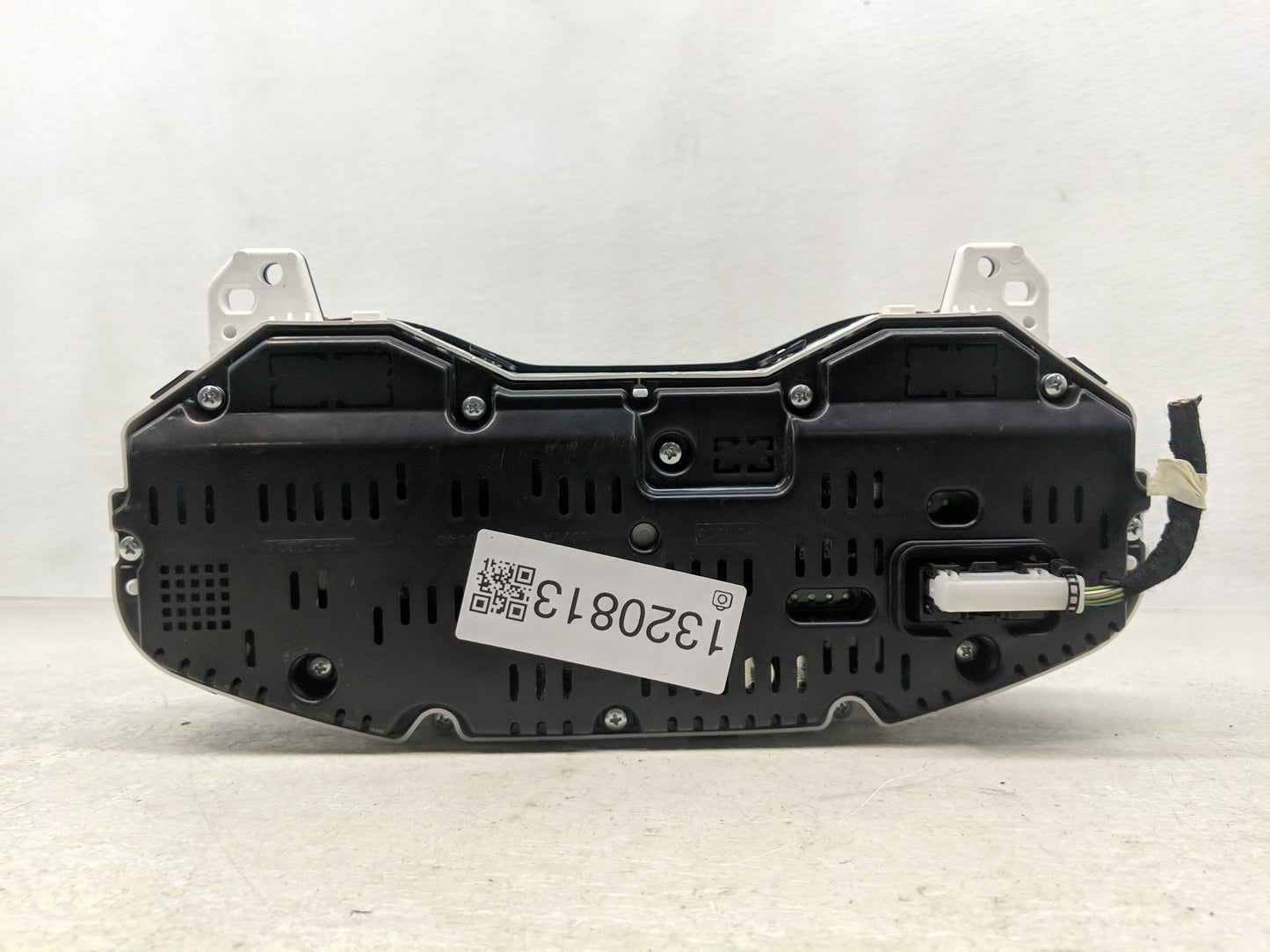 2016-2018 Ford Edge Instrument Cluster Speedometer Gauges P/N:FT4T-10890-CA Fits Fits 2016 2017 2018 OEM Used Auto Parts - O