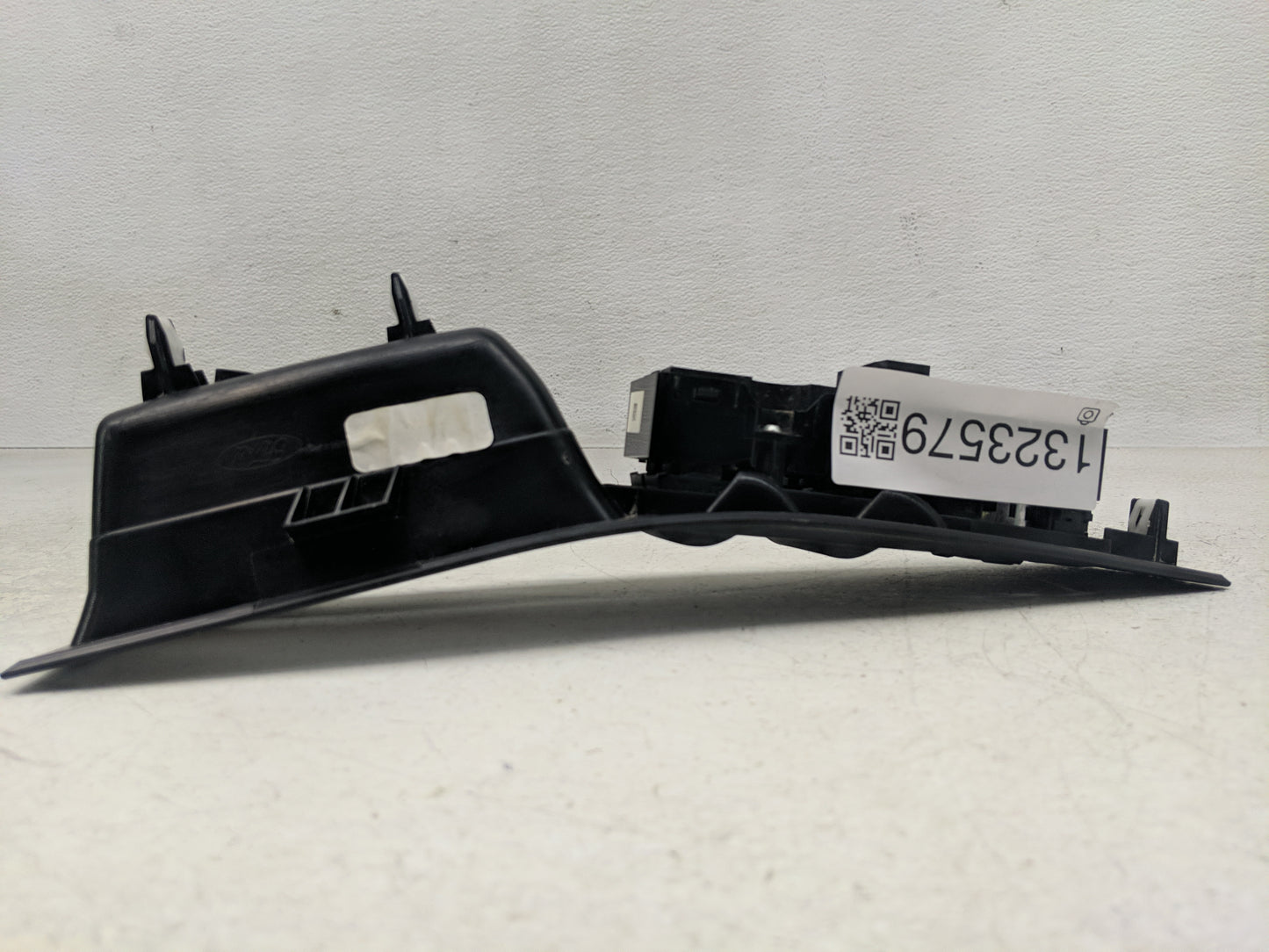 2016 Ford Edge Master Power Window Switch Replacement Driver Side Left P/N:GT4T-14540-BAW Fits OEM Used Auto Parts - Oemused
